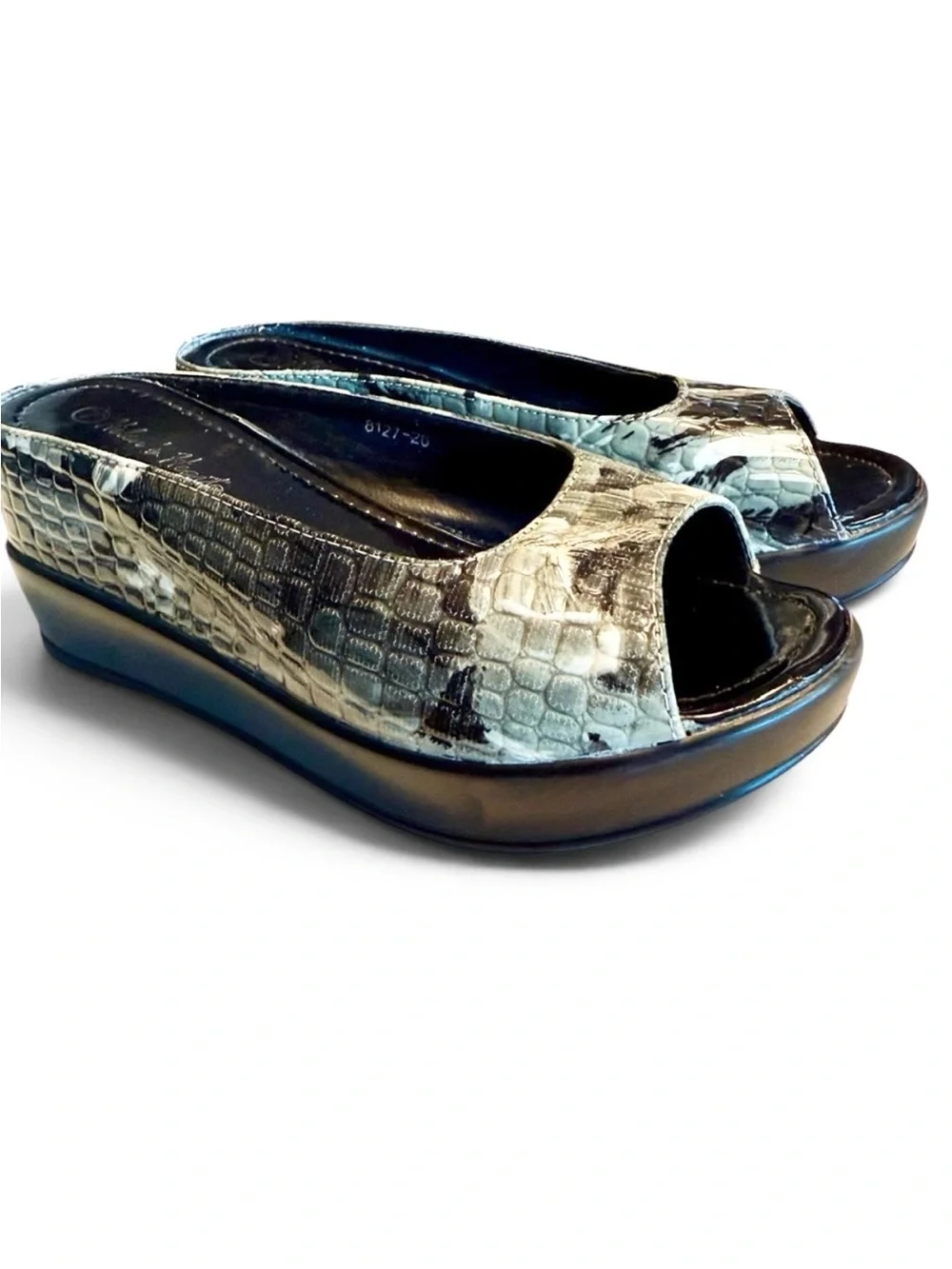 Helen’s Heart Black Platform Wedges